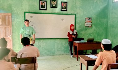 Visitasi Sri Utami, S.AP.,M.M selaku Kasie SMK ke SMK Swasta Al Falah Leces: Pesan Penting untuk Siswa agar Tidak Jadi Pengangguran